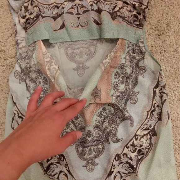 Sleeveless blouse, BCBGMaxAzria - Picture 2 of 2